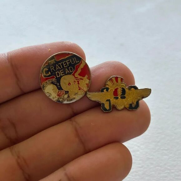 Vintage 70s Grateful Dead Skeletons From The Closet Pin Bundle Of 2 - Picture 4 of 6